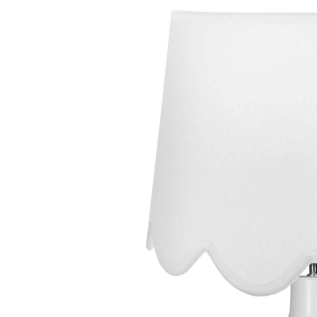 © Scallop lamp shade white