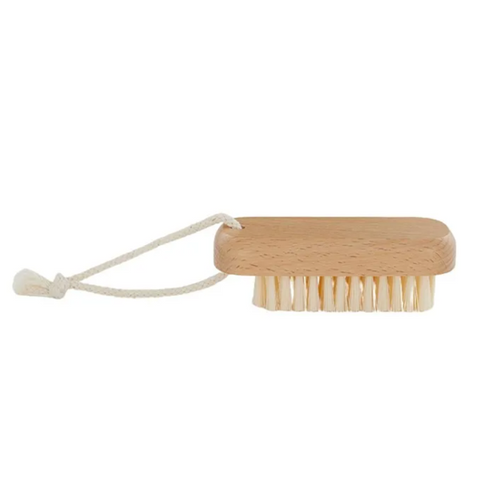 © Wooden nail brush small